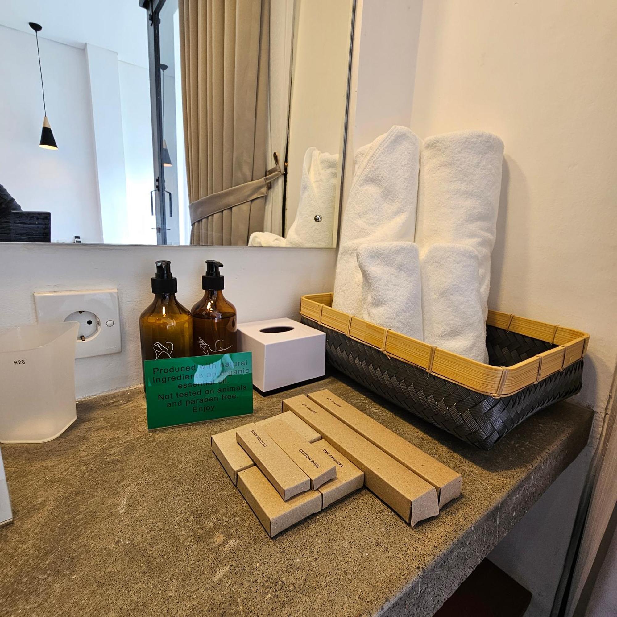 Chandi Hotel Ubud エクステリア 写真