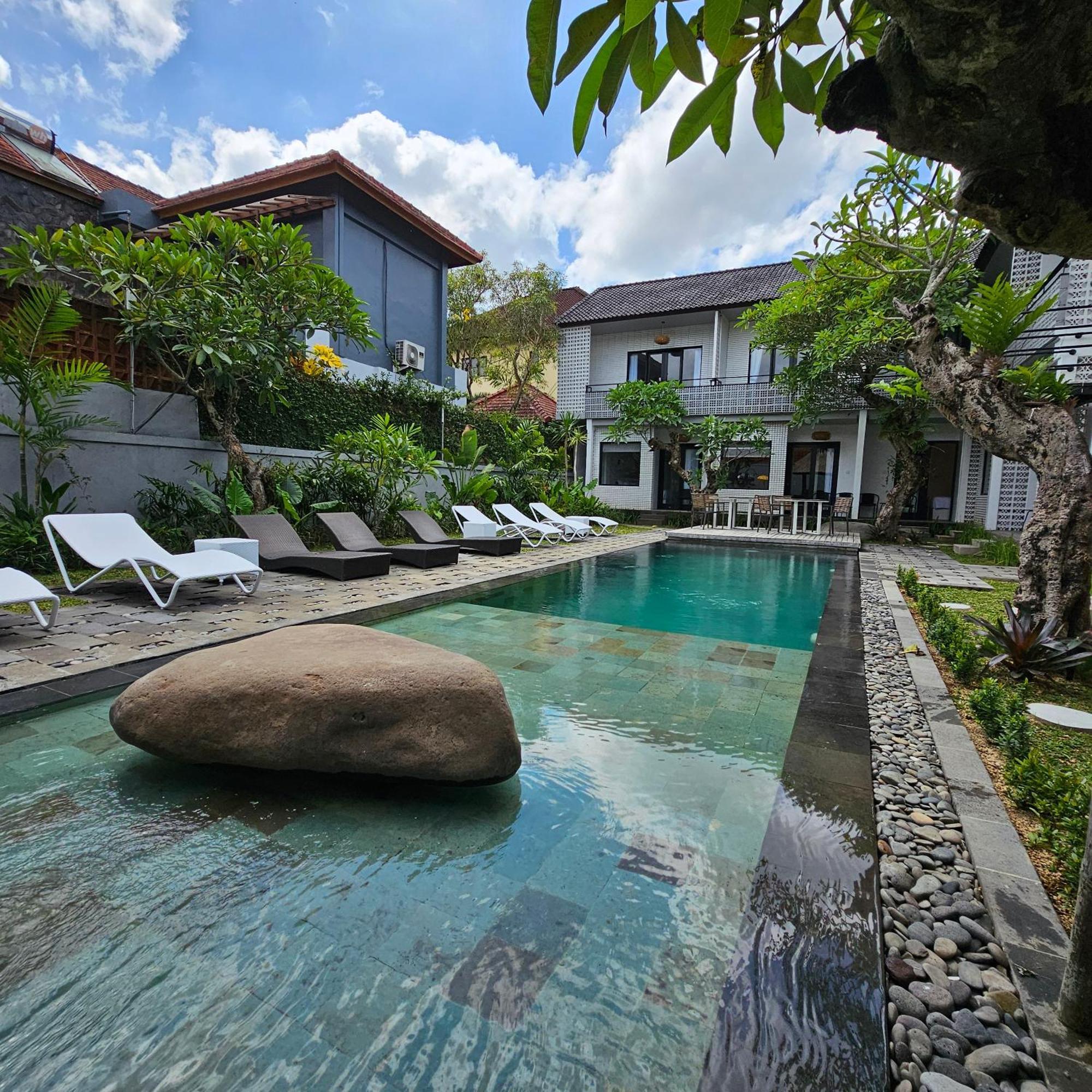Chandi Hotel Ubud エクステリア 写真