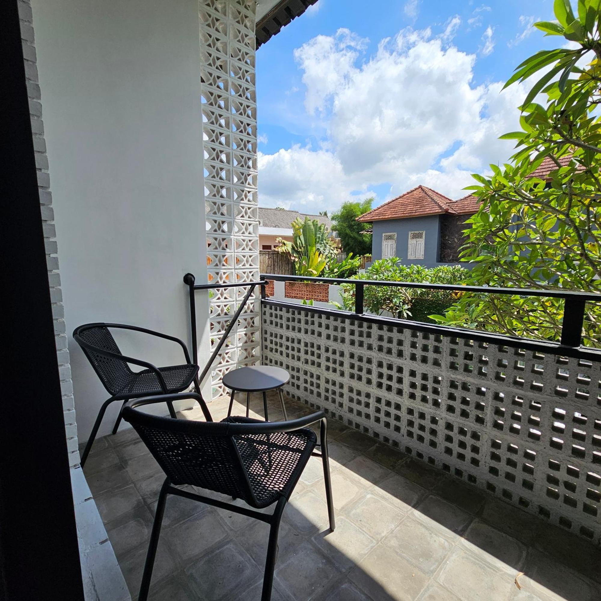 Chandi Hotel Ubud エクステリア 写真